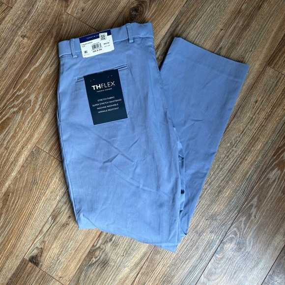 Tommy Hilfiger NWT Flex Stretch Men's Dress Pants Wrinkle Resistant Blue 36x30 - Picture 1 of 9
